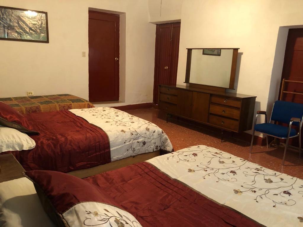 פרס דה לה פואנטה Hostal La Espanola Parras מראה חיצוני תמונה